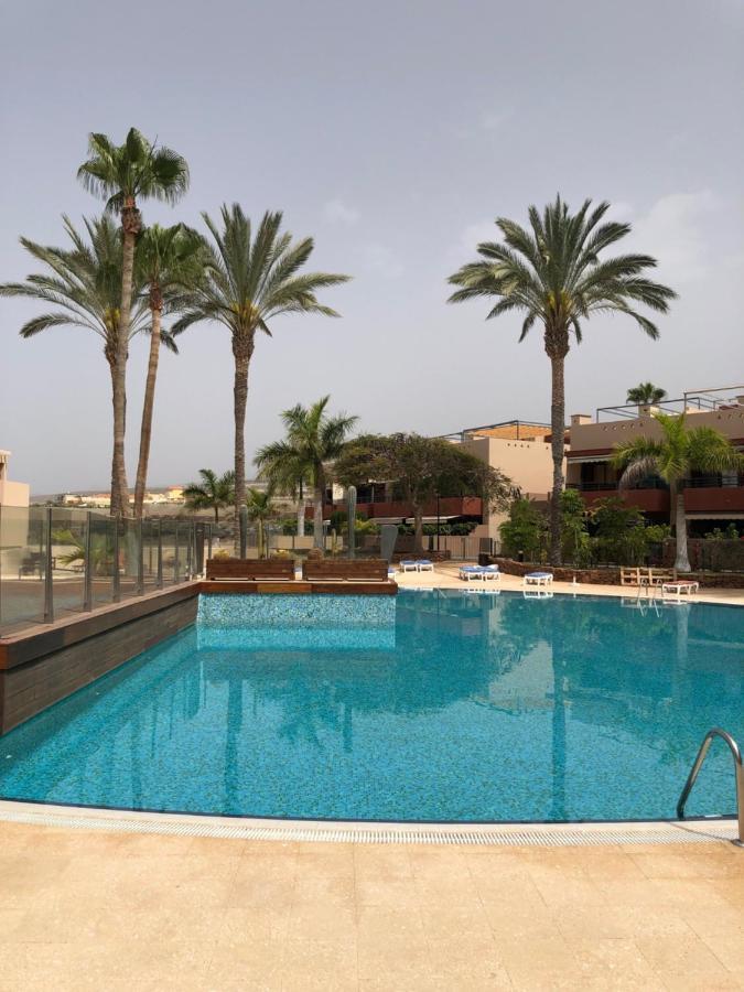 2 Bedroom With Parking, Wifi, Views & Heated Pool Playa Paraíso Exterior foto